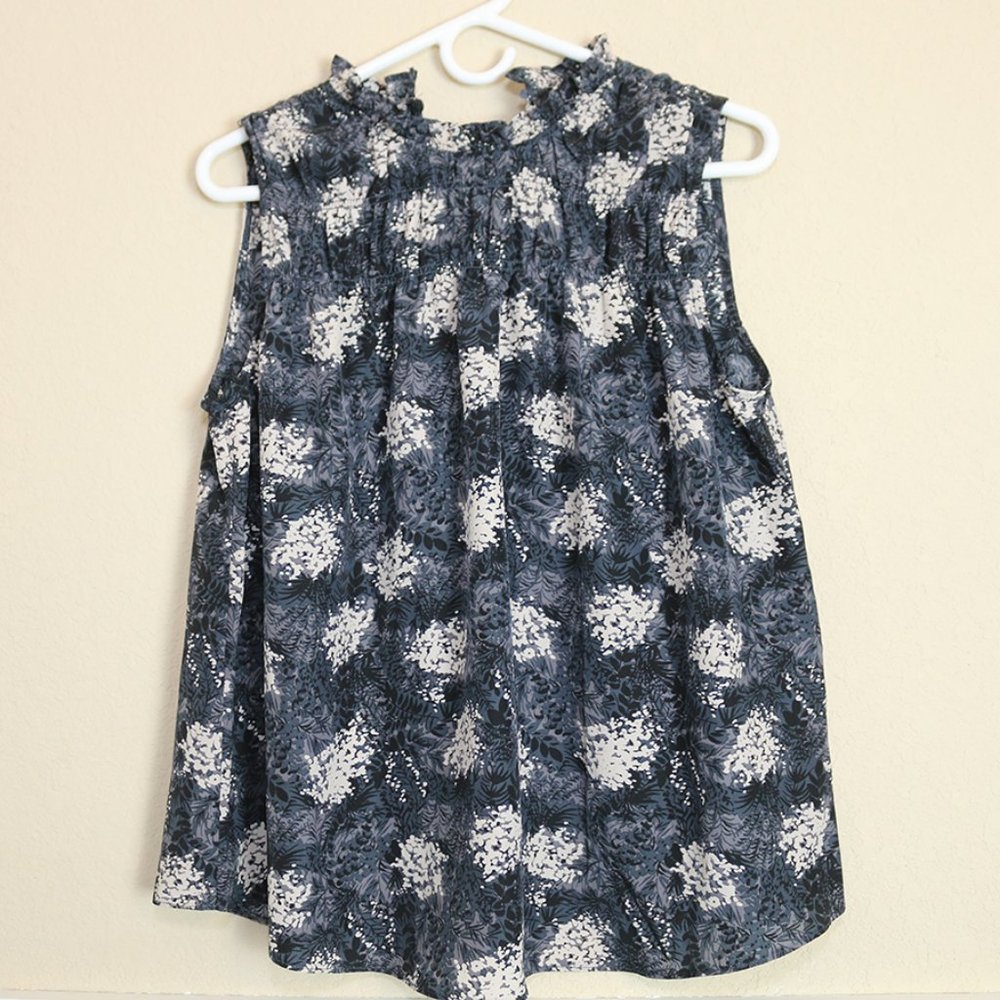 Joie Blouse Top Sleeveless High Neck Baltic Floral Gray Print Relaxed Size Small